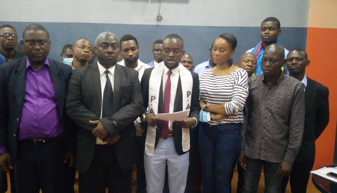 Félix Tshisekedi : Tryphon Kin-kiey Mulumba  salue l’option levée   pour sauver la nation et son peuple !