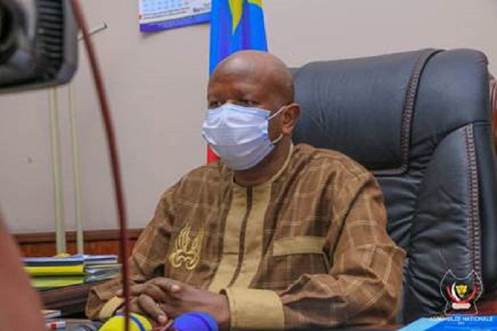Arrêt des poursuites judiciaires à l’encontre de Mamba  Assemblée nationale : Professeur Célestin Musao hausse le ton