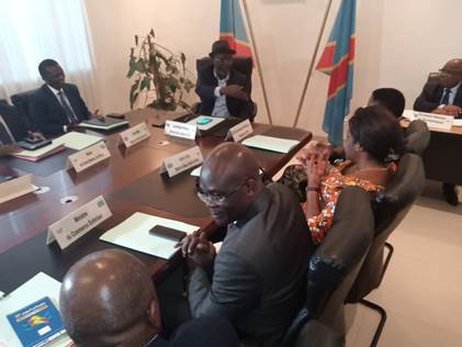 A la recherche d’un climat apaisé en Ituri Gouvernement : Me Célestin Tunda et ses collègues scrutent le contenu de l’accord de paix avec la FPRI